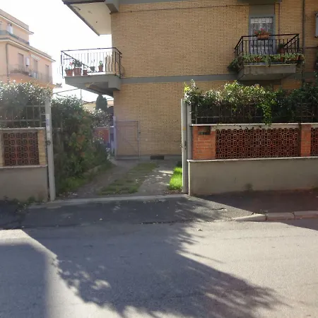 House Domeca * Ladispoli