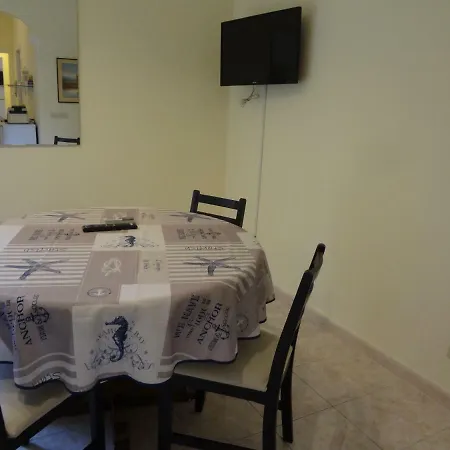 House Domeca Pensionat