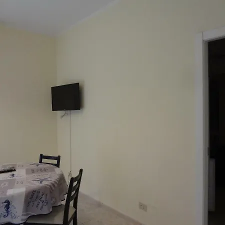 House Domeca * Ladispoli